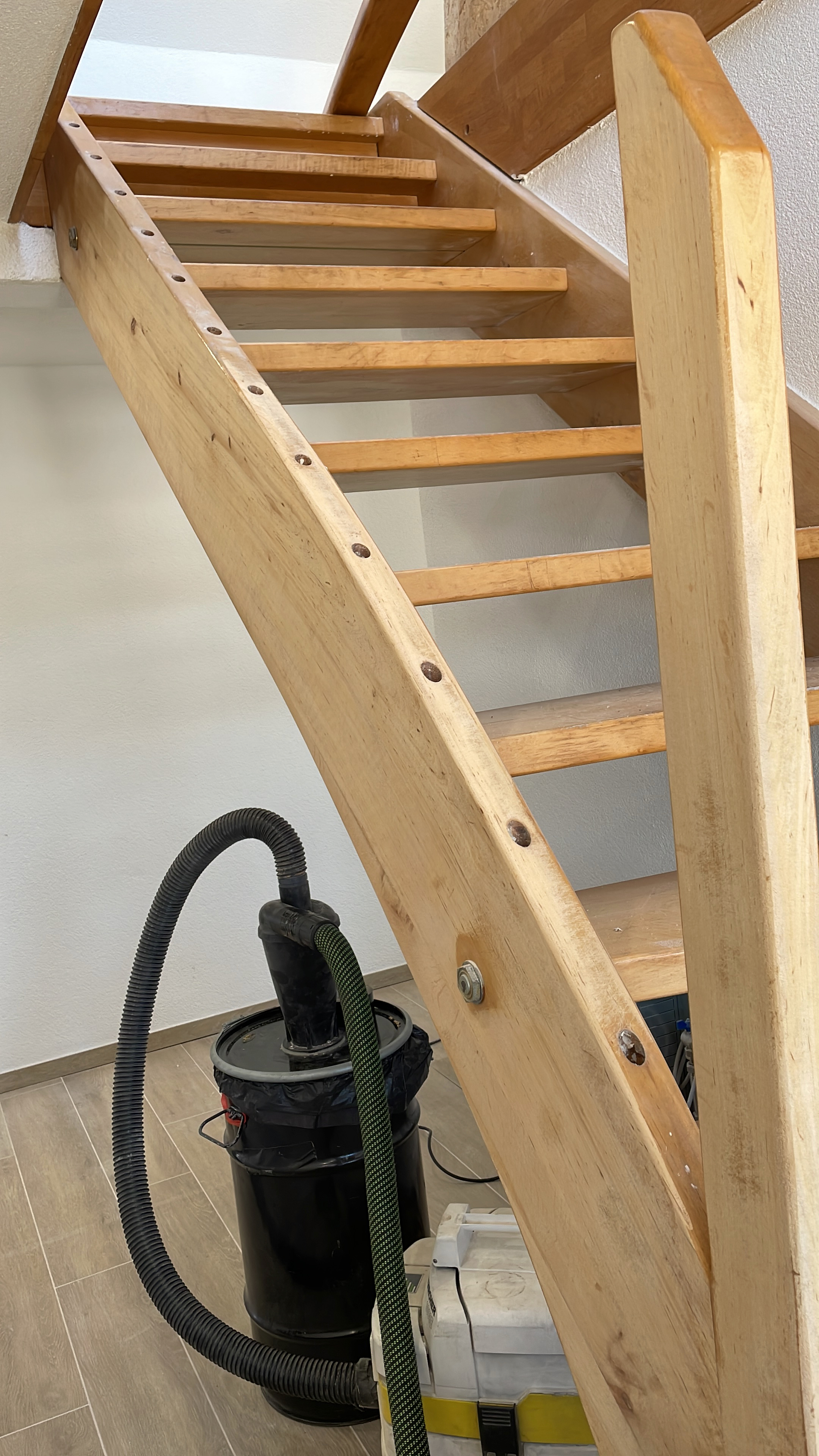 Treppensanierung Treppenwange schleifen Kosten
