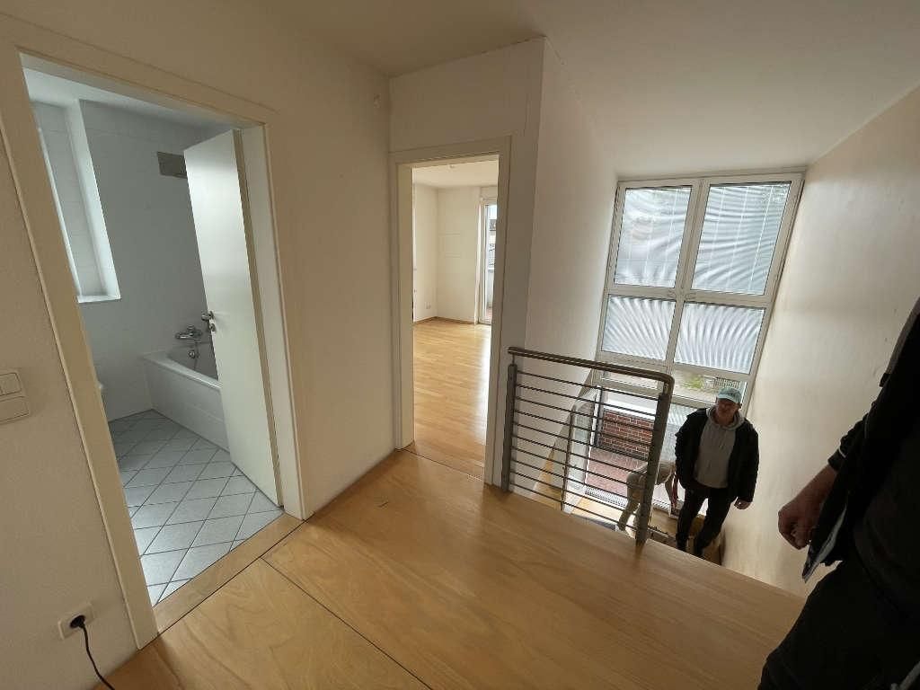 Podest Treppenrenovierung abschleifen Kosten