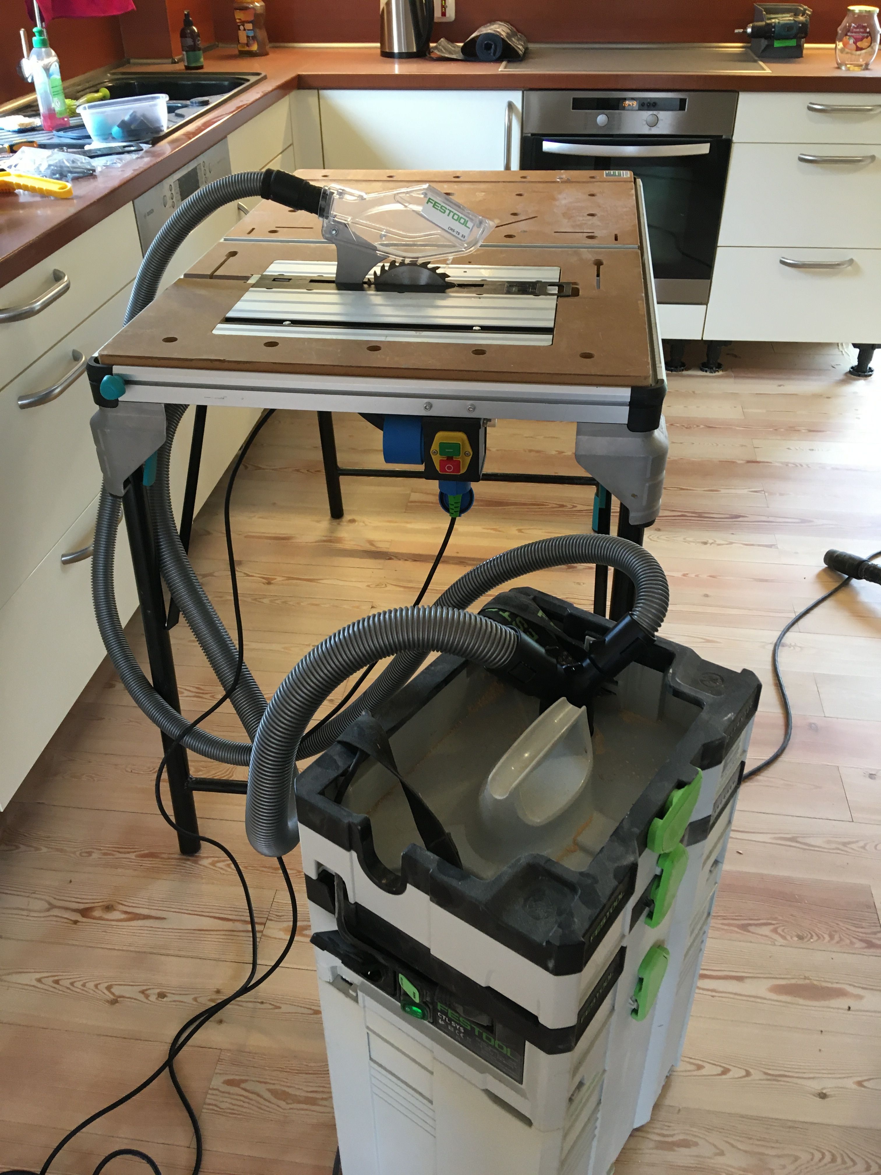 Dielenboden ausbessern nach Wasserschaden